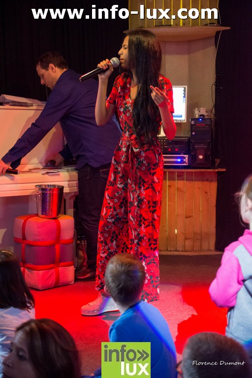 //media/jw_sigpro/users/0000001510/Concours pour enfants aux tourets/concours de chant pour enfants au touret-2503